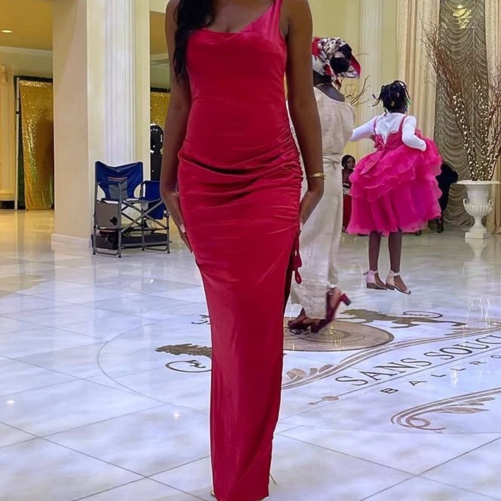 Elegant Club L London Pink Evening Gown